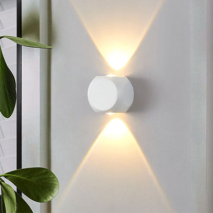 Frendorf | Mini Cube Wand Washer Sconce Nordic Aluminium 2/4-Kopf Wohnzimmer LED Wandlampe in Schwarz/Weiss