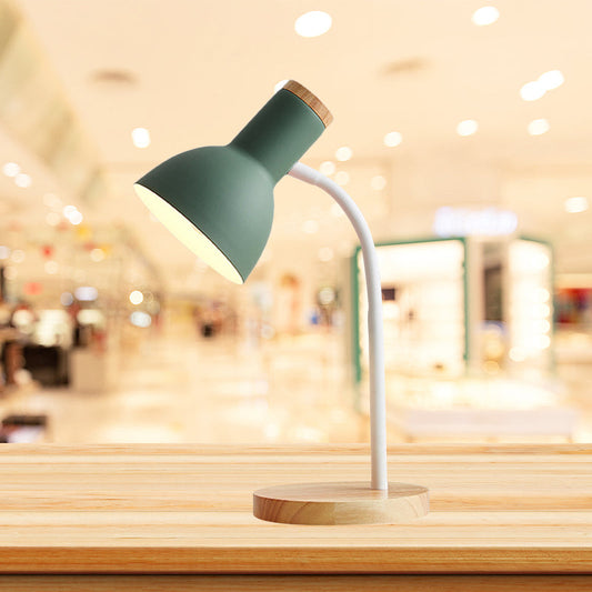 Augenfreundliche Metall-Schreibtischlampe Ein Licht Nordic Style Studiolampe für das Kinderzimmer