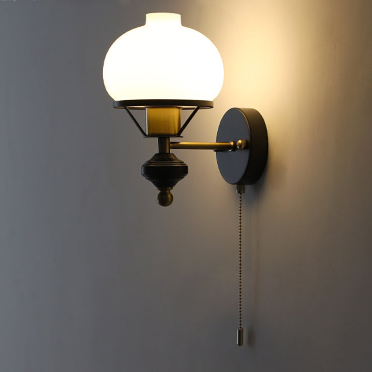 Frendorf | GeoLuxe Französische Geometrische Wandlampe | Eisen & Glas | 1-Licht Design für Wohnzimmer