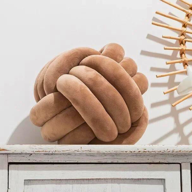Frendorf | VelvetNest Skandinavisches Knotenkissen aus Samt | Stilvolle Deko | Weich & Komfortabel | Perfekte Wohnaccessoire