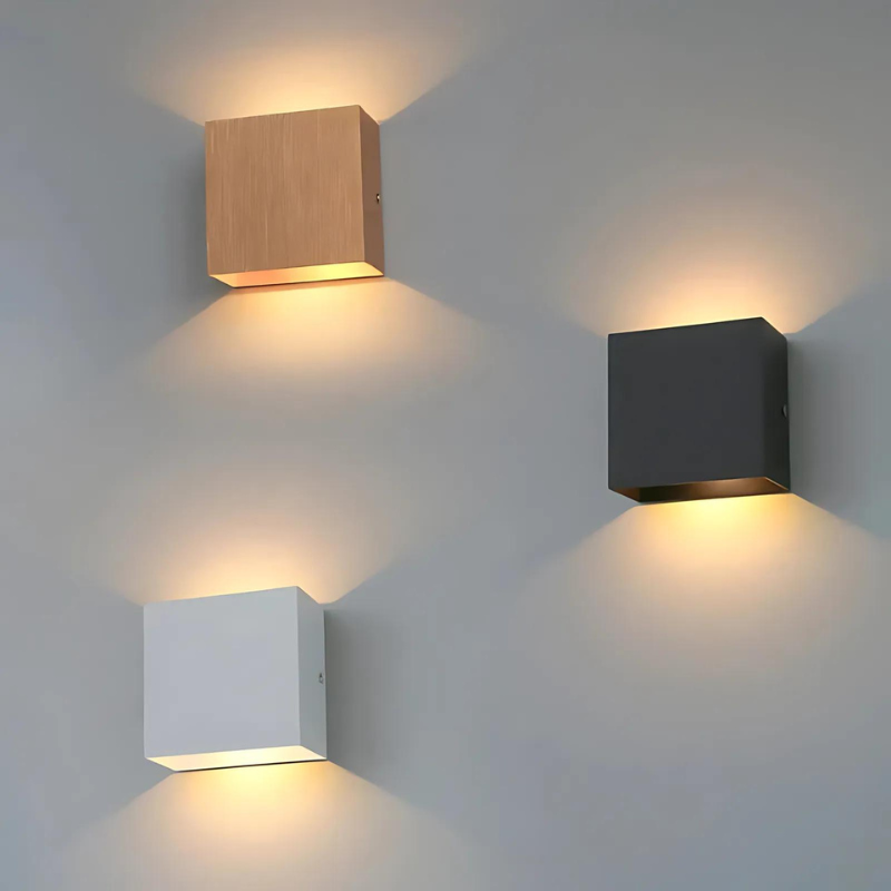 RomanElegance | Moderne LED Wandleuchte für stilvolle Innenräume