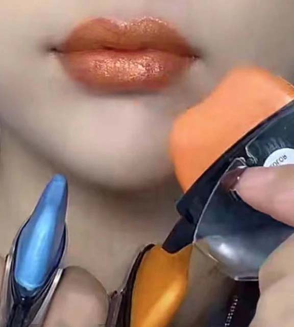 Frendorf |  Farbwechselnder Perlmutt-Glitzer-Lippenstift