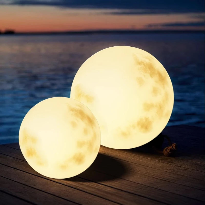 Gartenlampe in Form des Mondes