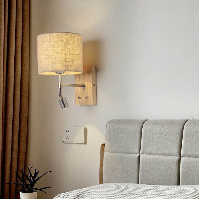 Frendorf | WoodenGlow Wandlampe | Moderner Stoffschirm & Holzsockel | Elegante Wandbeleuchtung | Verschiedene Optionen