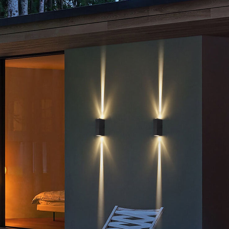 Frendorf | Moderne wasserdichte rechteckige LED-Wandleuchte für den Außenbereich