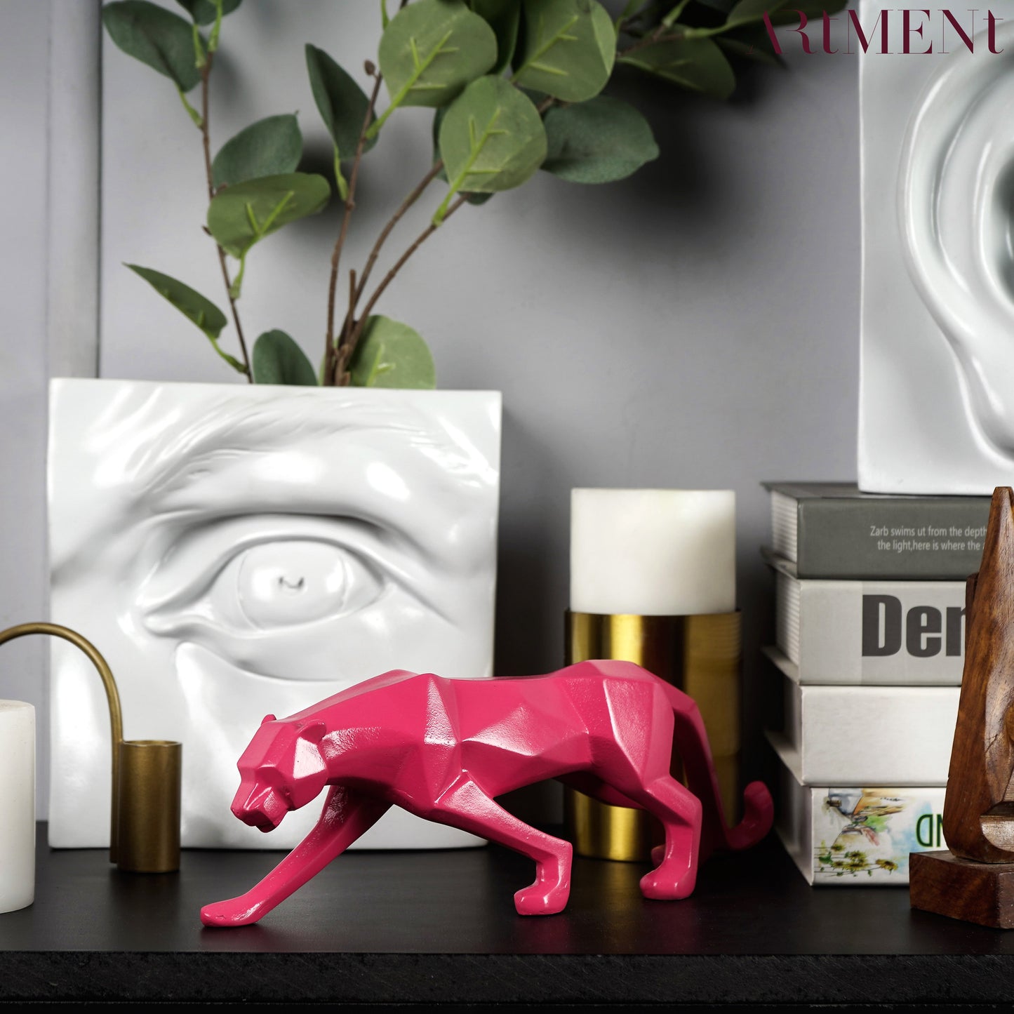 Geometrische Pantherstatue der modernen Kunst