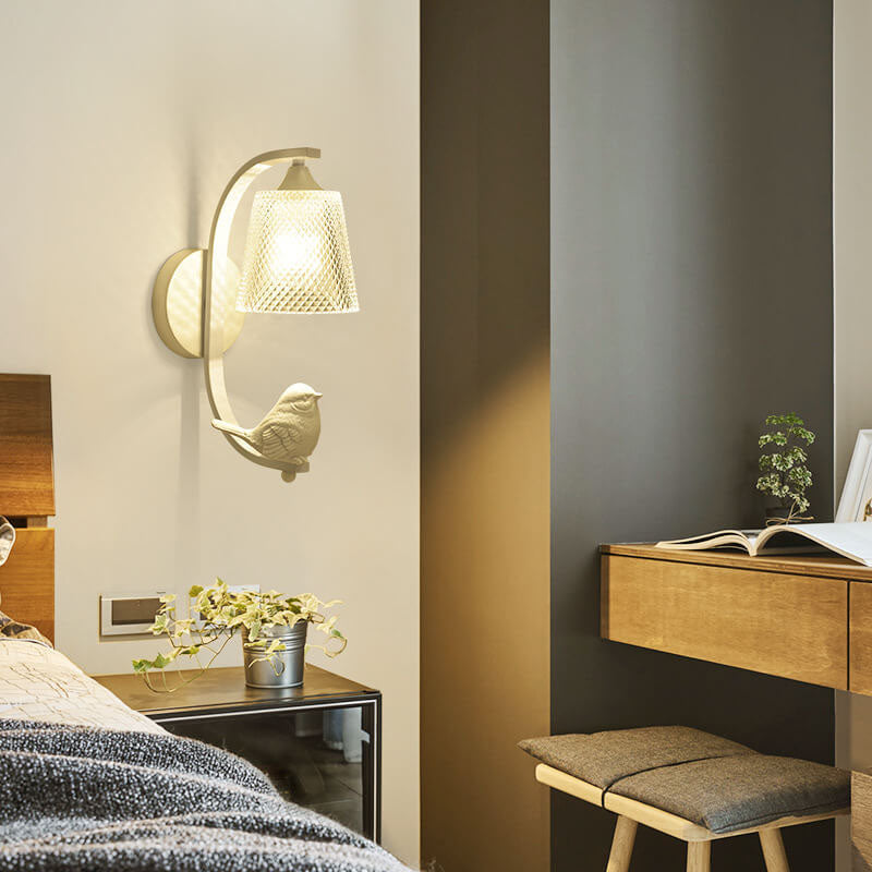 Frendorf | Avioria Wandlampe mit Glasschirm & Deko-Vogel | Modernes Design | Stimmungsvolles Licht für Zuhause