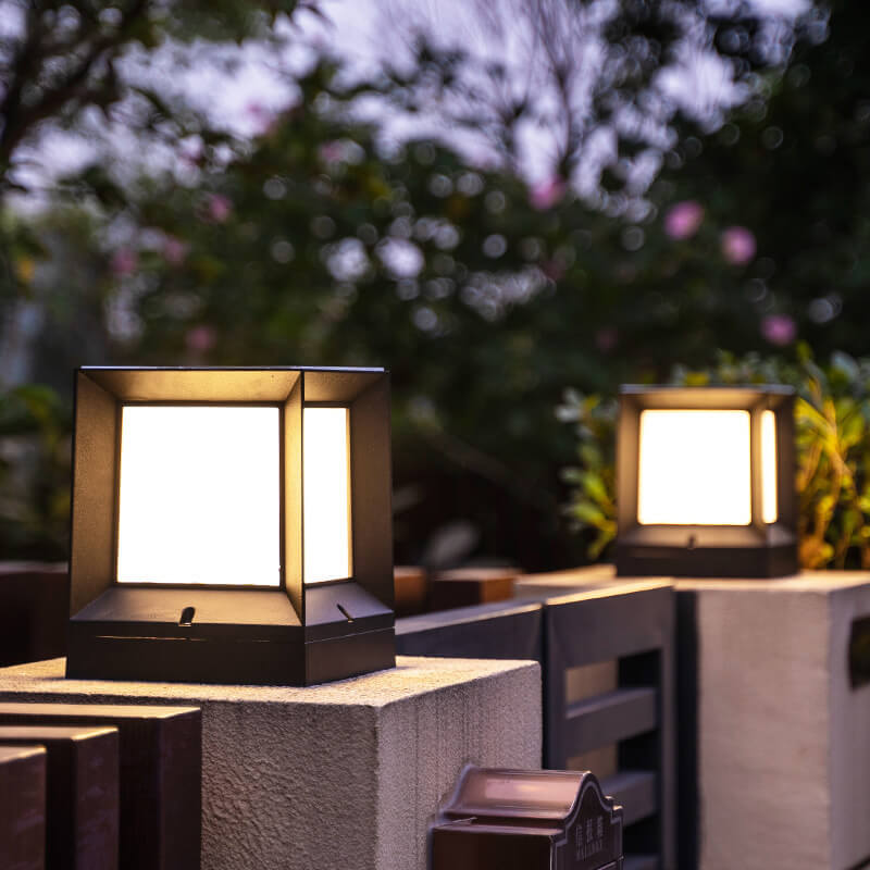 Frendorf | LumeEdge LED Solarleuchte | Quadratisches Design | Wasserdicht | Außenbeleuchtung für Rasen & Zaun | Verschiedene Größen