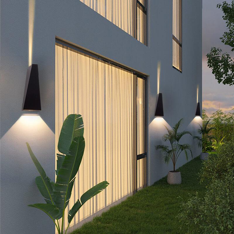 Frendorf | Trapeo LED Wandleuchte | 2-flammig | Modernes Design | Innen- & Außenbeleuchtung