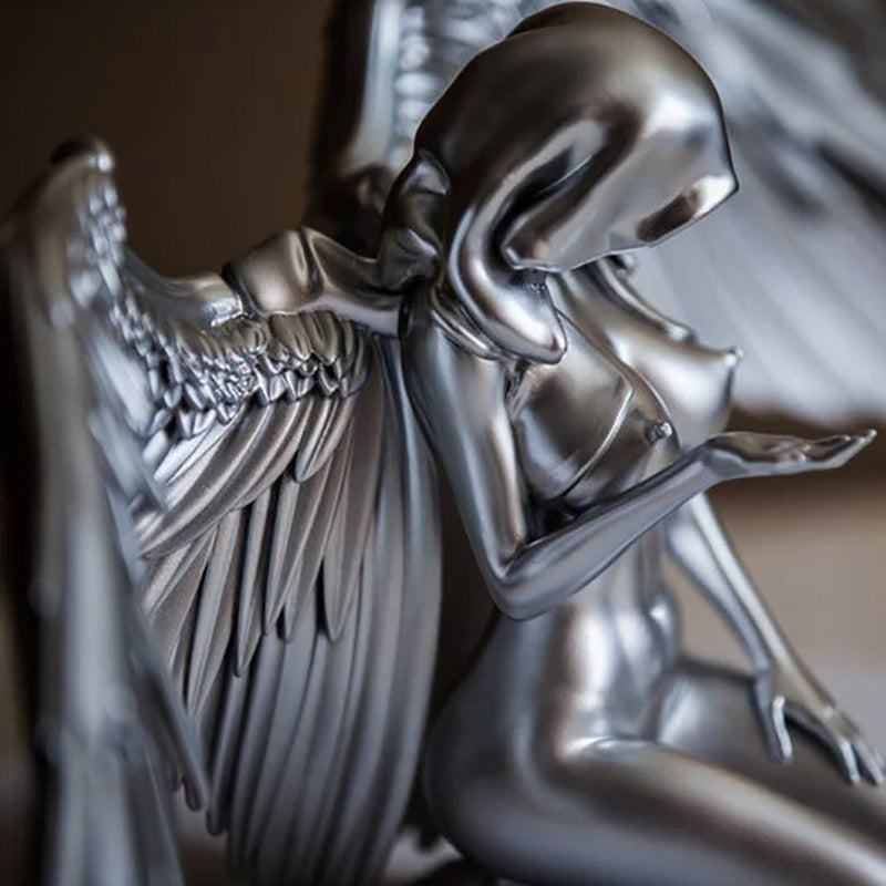 Frendorf | Art Angel Weiblich Frau Flügel Knien Umhang Hut