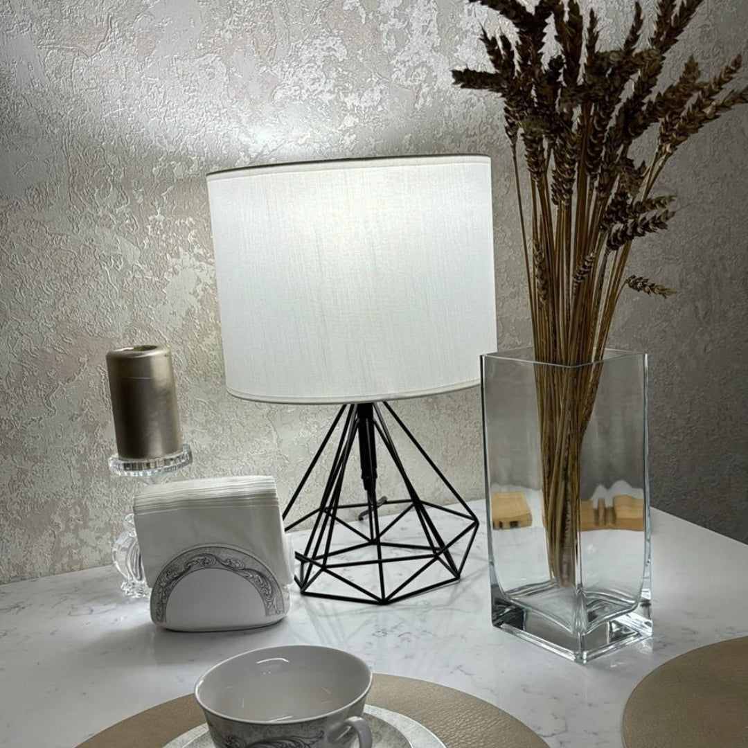 Frendorf | Moderne geometrische Draht Tischlampe