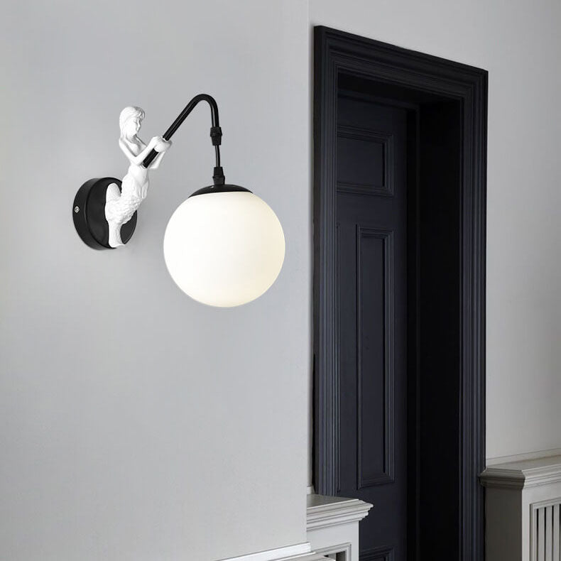 Frendorf | MermaidGlow Vintage Wandleuchte | Rustikale Wandlampe mit Kugelglas | Einzigartiges Dekolicht