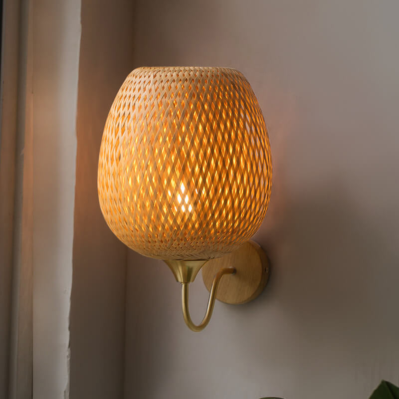 Frendorf | BambuLux Handgewebte Wandlampe | Moderner Bambus-Lampenschirm | 1-flammig | Umweltfreundliche Beleuchtung
