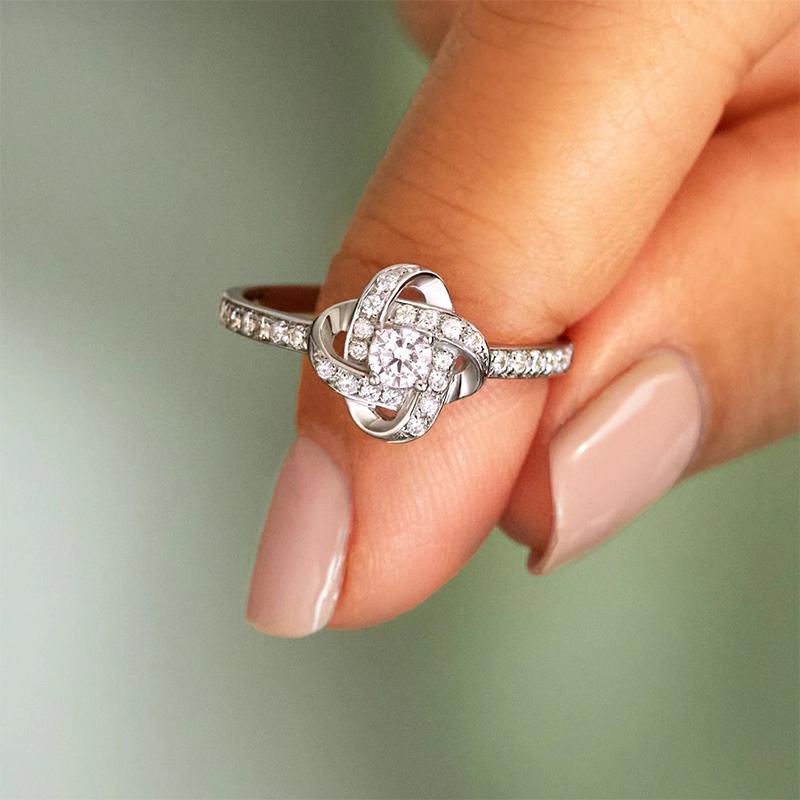 Frendorf |  Endless Knot Freundschaft Ring und Halskette