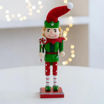 Traditioneller Nussknacker Soldat aus Holz