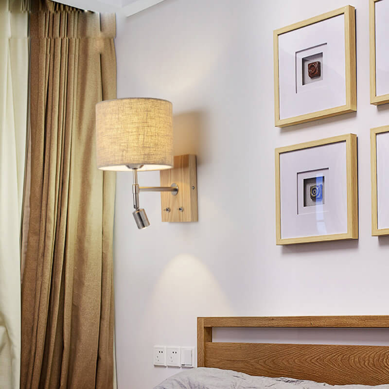 Frendorf | WoodenGlow Wandlampe | Moderner Stoffschirm & Holzsockel | Elegante Wandbeleuchtung | Verschiedene Optionen