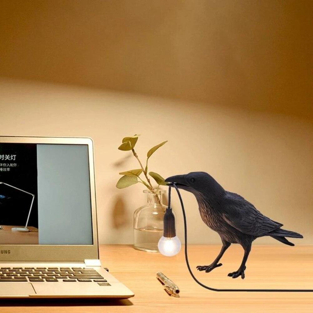 RoyaleGlow Nordic Crow Bird Lamp - Einzigartige Wandlampe