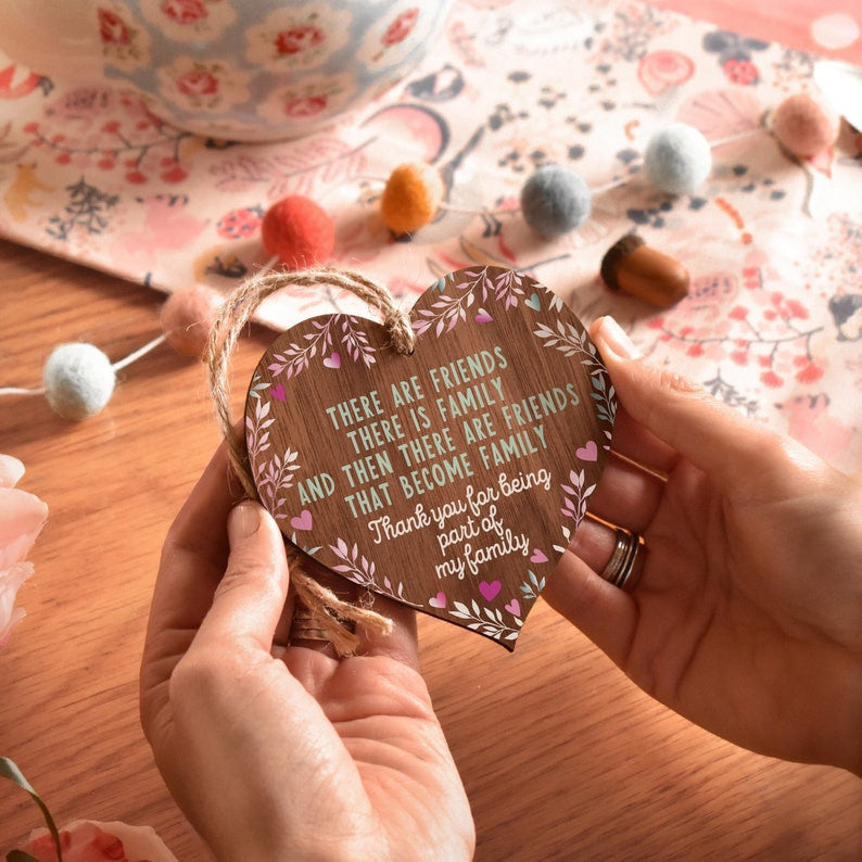 Frendorf | Holzherz-Plakette Geschenk Exquisite Liebe Herz Handwerkskunst