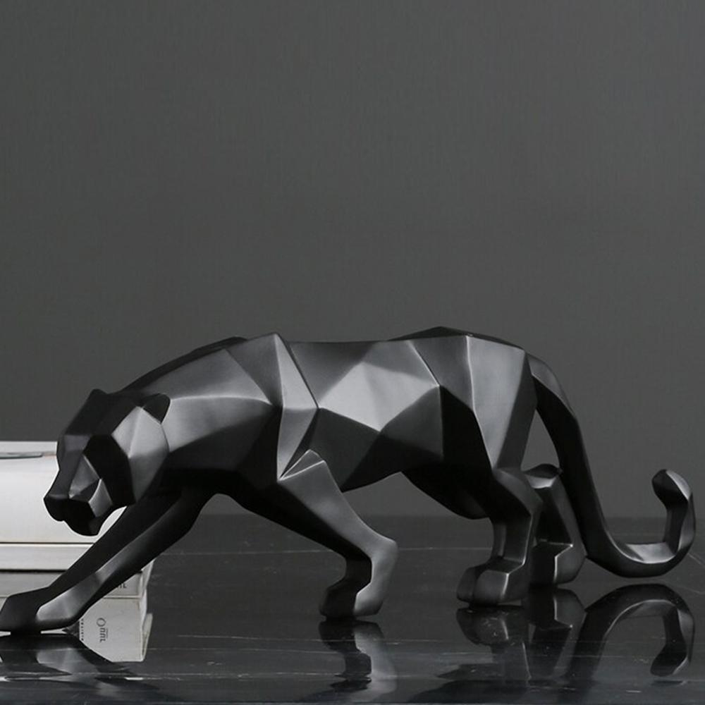 Geometrische Pantherstatue der modernen Kunst