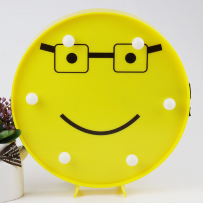 Frendorf | Lustige Emoji Ausdruck Wandlicht Moderner Kunststoff Batterie LED Gelbe Nachttischlampe