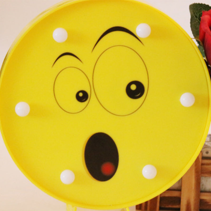 Frendorf | Lustige Emoji Ausdruck Wandlicht Moderner Kunststoff Batterie LED Gelbe Nachttischlampe