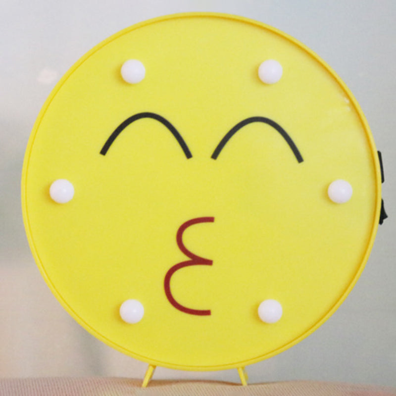 Frendorf | Lustige Emoji Ausdruck Wandlicht Moderner Kunststoff Batterie LED Gelbe Nachttischlampe