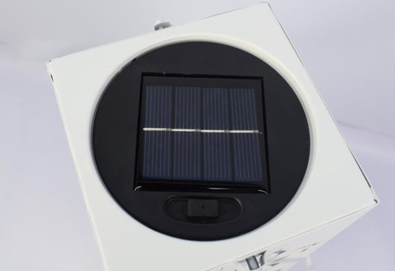 Solar Butterfly Rose Muster Hohle Säule LED Außen wasserdichte dekorative Lampe