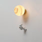 Frendorf | AstroLuxe Kreatives Astronaut Wandlampe | Eisen- und Harzdesign | Einzigartige Beleuchtung für Schlafzimmer | Stimmungslicht