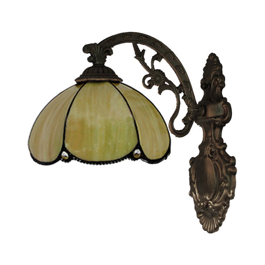 Frendorf | Blau/Beige Blumen Shade Wandleuchte Licht Buntglas 1 Kopf Wandmontage Licht in Antik Messing