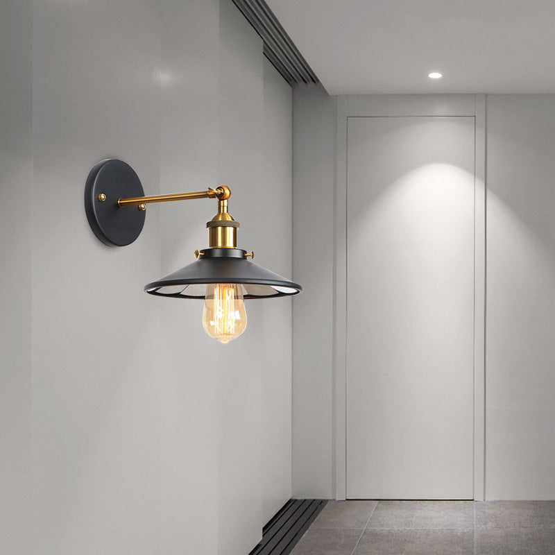 Frendorf | Metalen rechte arm wandverlichting armatuur fabriek 1 gloeilamp eetkamer wandlamp in zwart en messing