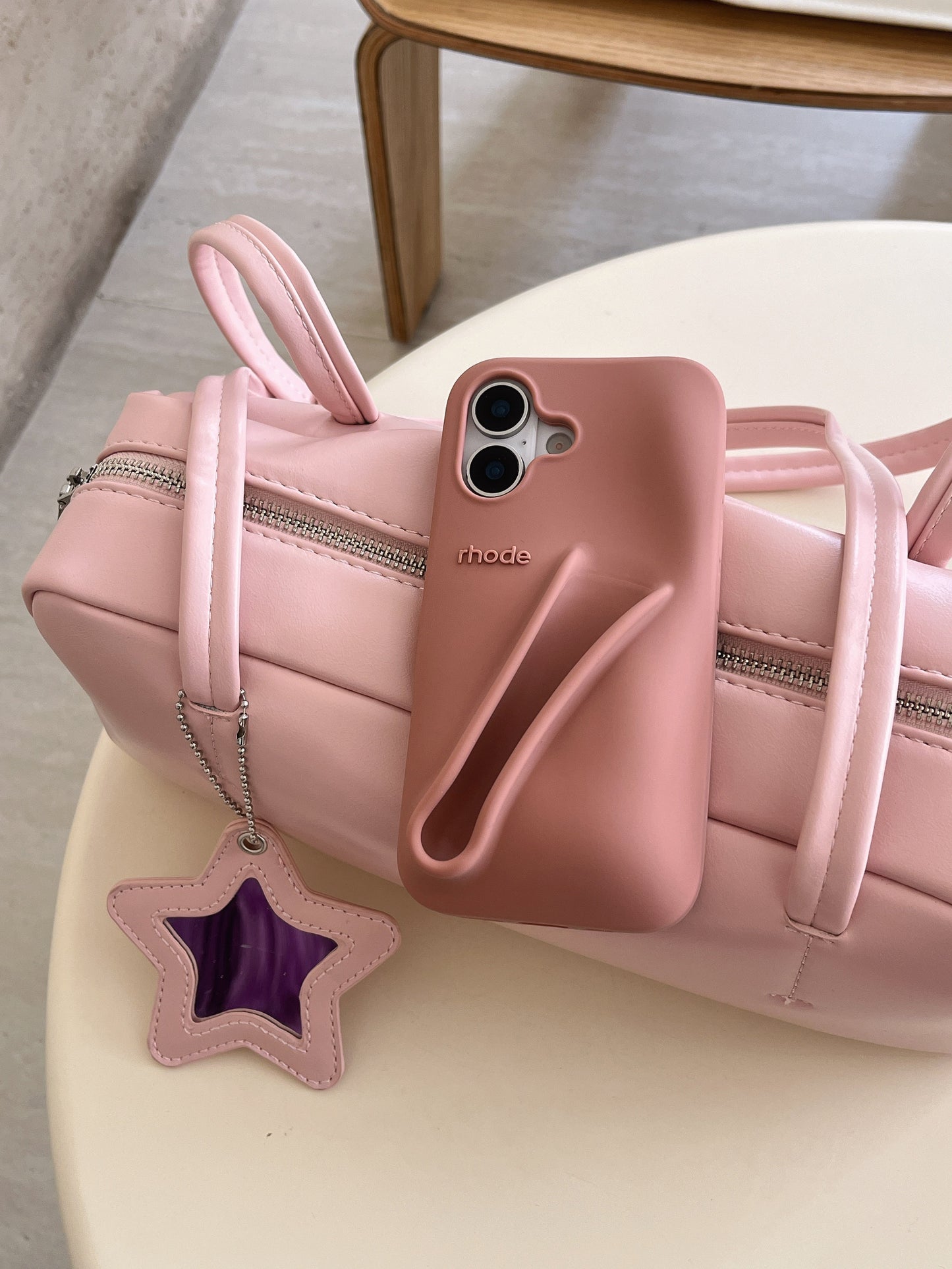 Frendorf |  3D Silikon Lippenstift Handyhülle für iPhone