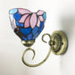 Metall Messing Wandlampe Gewunden Arm 1-Licht Tiffany Wandhängelampe mit geometrisch geschnittenem Glasschirm