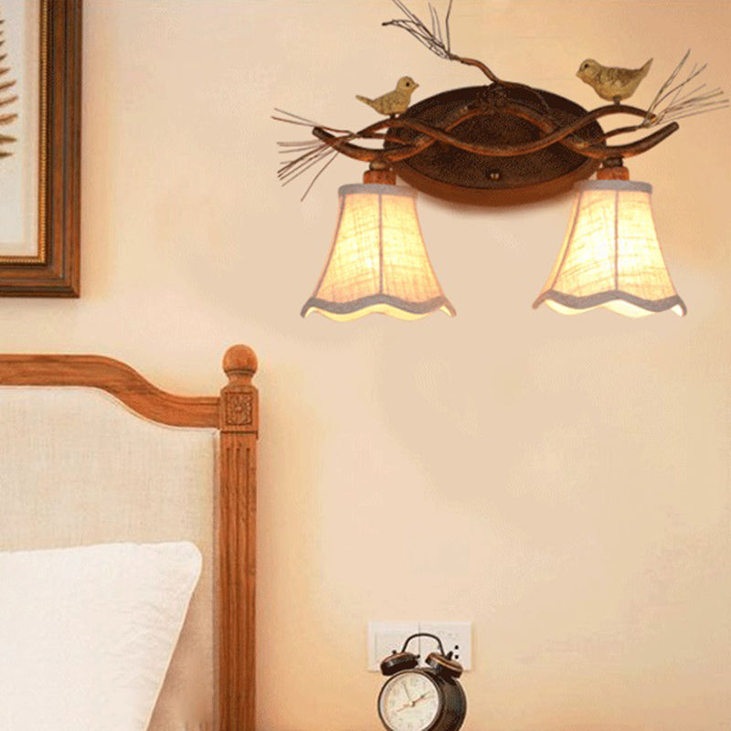 Rust Scalloped Wandbeleuchtung Traditionelle Metall 2/3 Lichter Schlafzimmer Wandleuchte Lampe mit weißem Stoffschirm