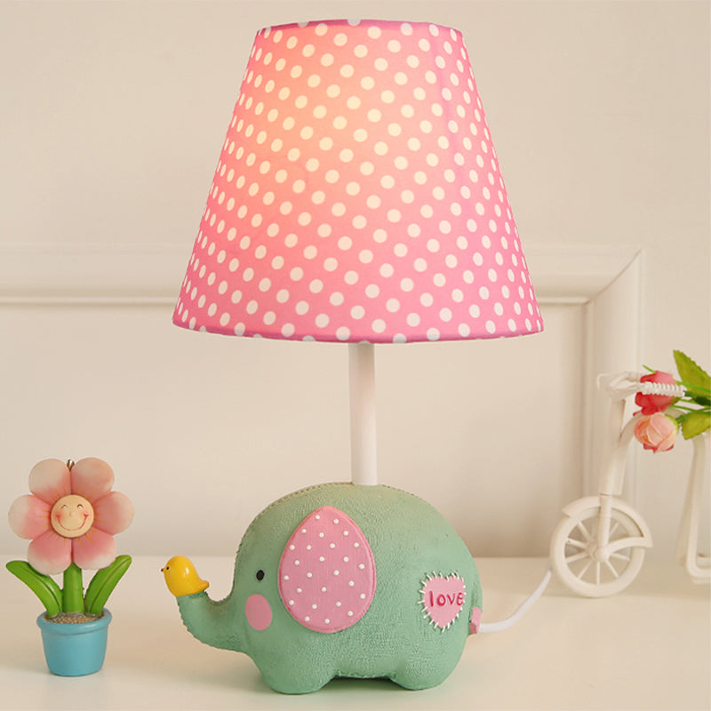 1 Glühbirne Fat Elephant Schreibtischlampe mit Punkt-Schirm Kinder Harz Studie Licht für Baby Schlafzimmer