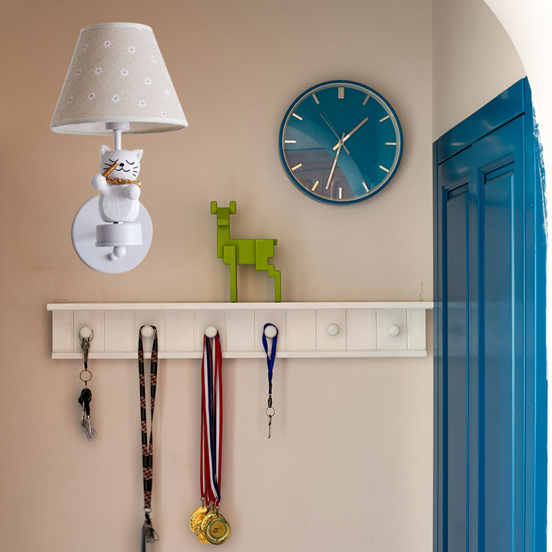 Frendorf | Lieve Huisdier Kat Wandlamp Één Licht Hars Façade Licht met Bloemenschaduw voor Studiekamer