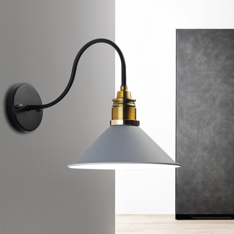 Frendorf | 1 Licht Pendelleuchte Industrielle Metallkegel Bronze/Schwarz/Weiß Hängelampe für Innenräume mit gebogenem Arm