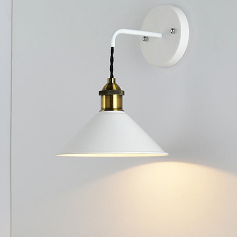 Frendorf | Kegel Shade Metaal Wandlamp Verlichting Industrieel Enkelvoudige Gloeilamp Woonkamer Muur Gemonteerde Lamp in Zwart/Grijs/Wit