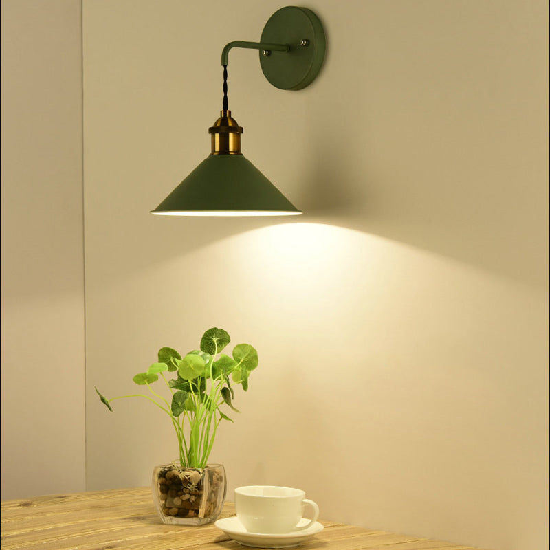 Frendorf | Kegel Shade Metaal Wandlamp Verlichting Industrieel Enkelvoudige Gloeilamp Woonkamer Muur Gemonteerde Lamp in Zwart/Grijs/Wit
