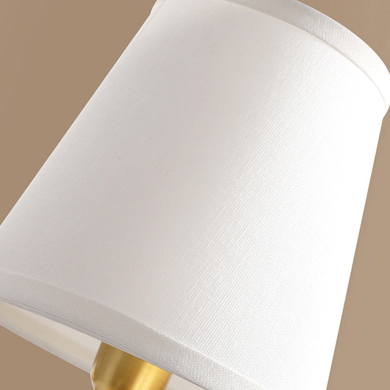 Frendorf | Kandelaar Metalen Wandlamp Minimalisme 1-Lichts Wandgemonteerde Verlichting für das Wohnzimmer mit konischer Stofflampenschirm in Gold