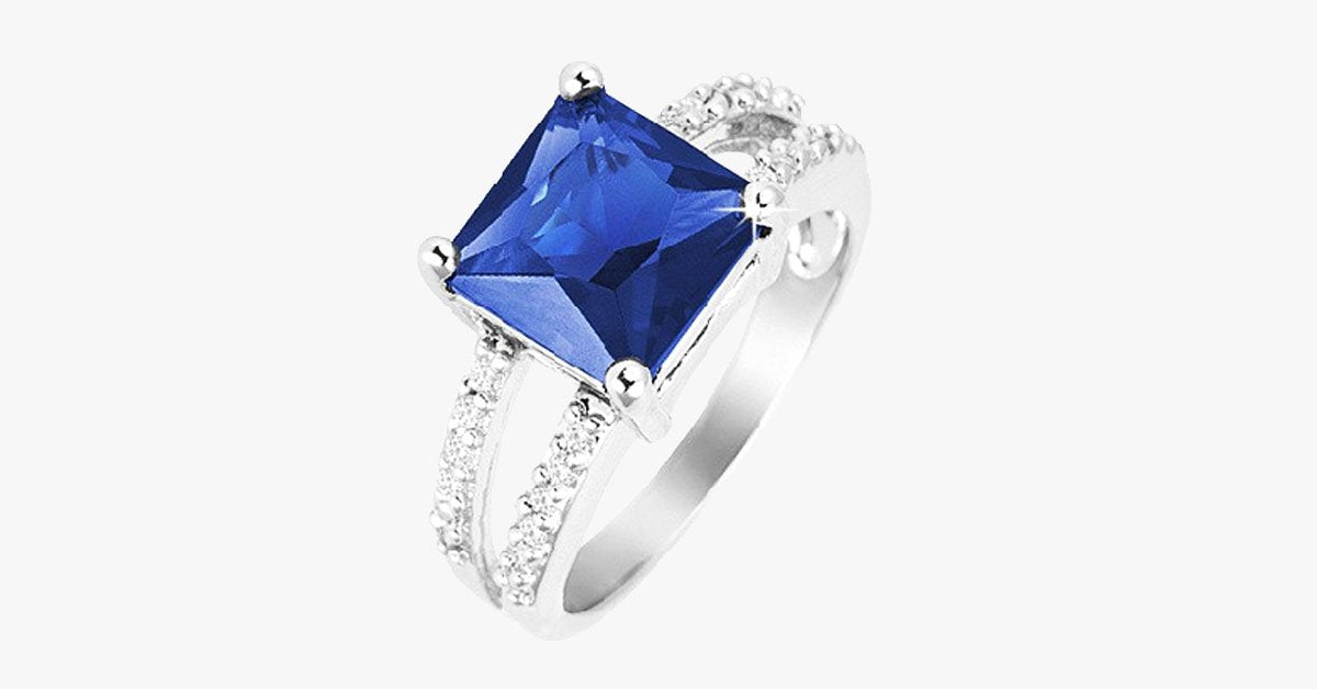 Frendorf | Sapphire Prinzen Schnitt Ring mit geteilten Pavé CZ Steinen Rhodium über Messing