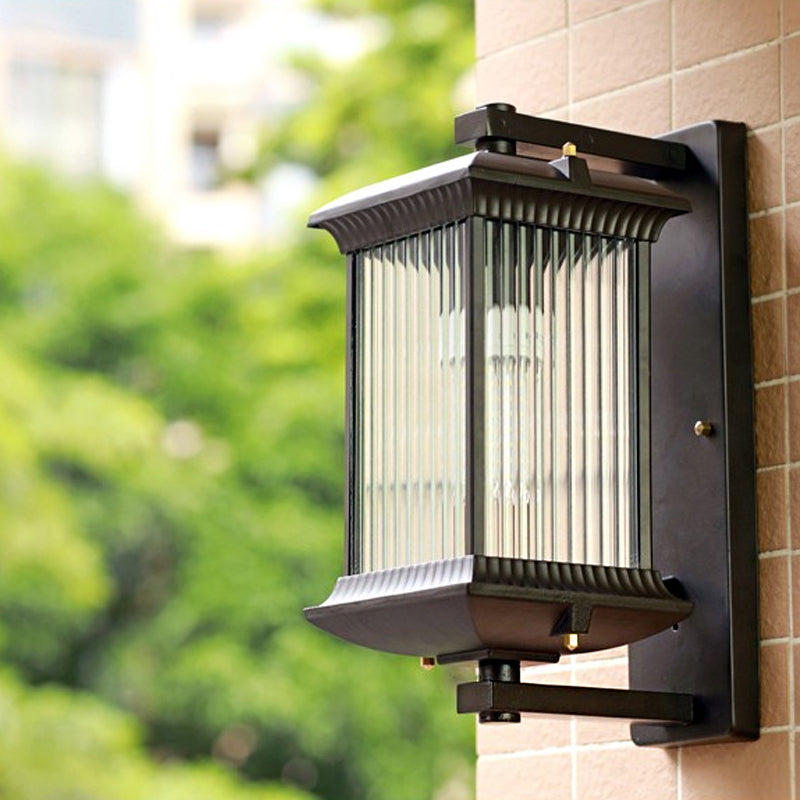 Frendorf | Geribbelte Glazen Rechthoekige Schaduw Wandlamp Classic Single Buiten Wandverlichting Fixture in Koffie