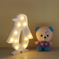 Kinderstil Cartoon-förmige Batterie Tischlampe Kunststoff Nachttisch LED Nachtbeleuchtung