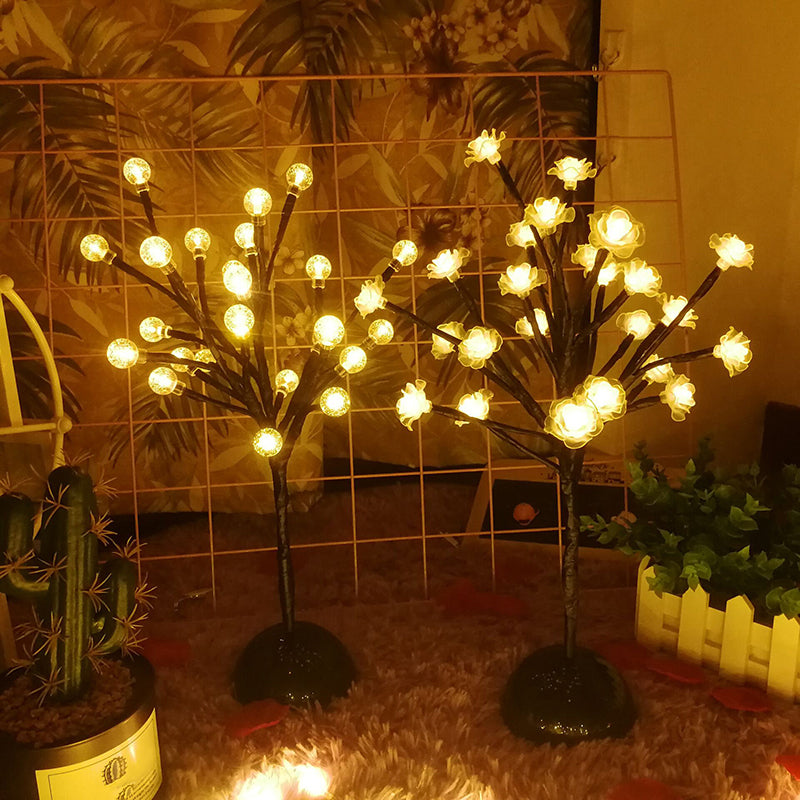 Frendorf | Baumförmige Batterie Tischbeleuchtung Kunst Dekor Kunststoff Schlafzimmer LED Nachttischlampe in Schwarz