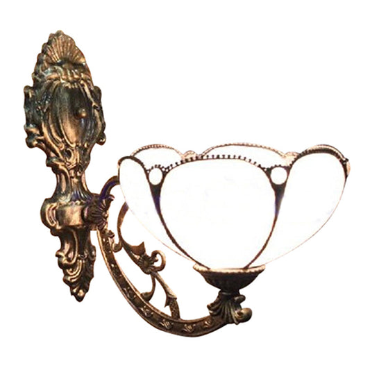 Frendorf | Vintage Dome Wandlamp Verlichting Gekleurd Glas 1 Licht Wandmontage Licht in Geel/Blauw