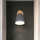 Frendorf | Metallic Swivel Shade Wandleuchte Macaron 1 Glühbirne Schlafzimmer Wandleuchte aus Holz