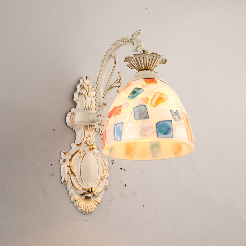 Weiße Wandlampe Traditionelle Tiffany-Glasglockenschirm-Wandleuchte für Korridor