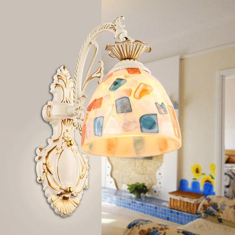 Weiße Wandlampe Traditionelle Tiffany-Glasglockenschirm-Wandleuchte für Korridor