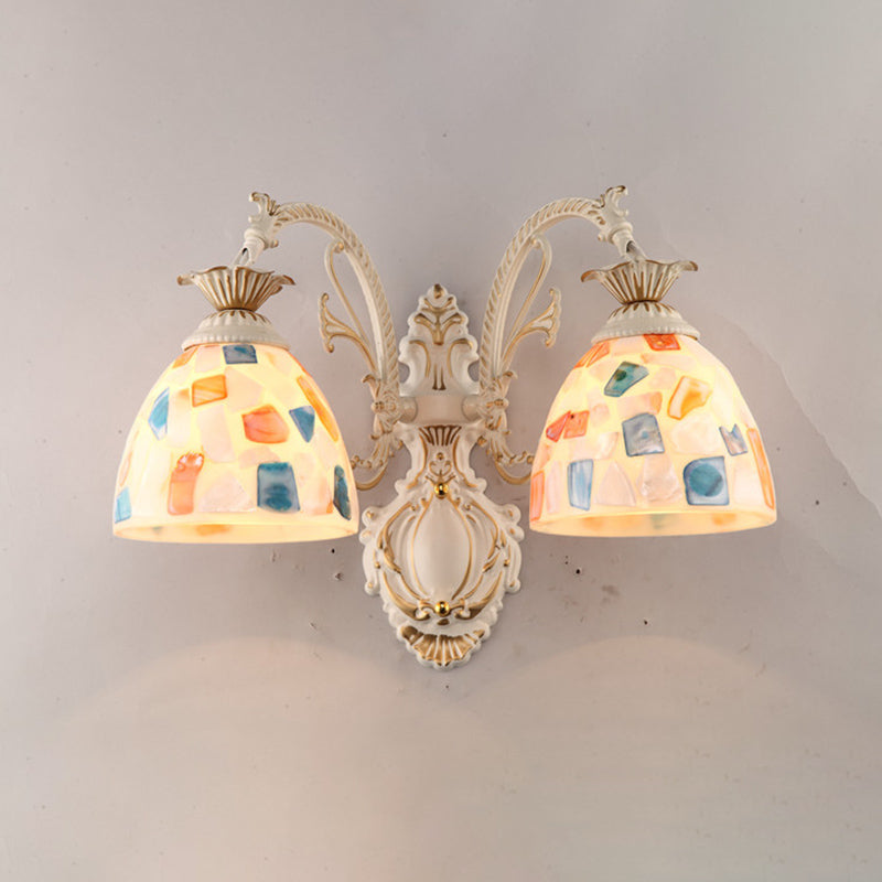 Weiße Wandlampe Traditionelle Tiffany-Glasglockenschirm-Wandleuchte für Korridor