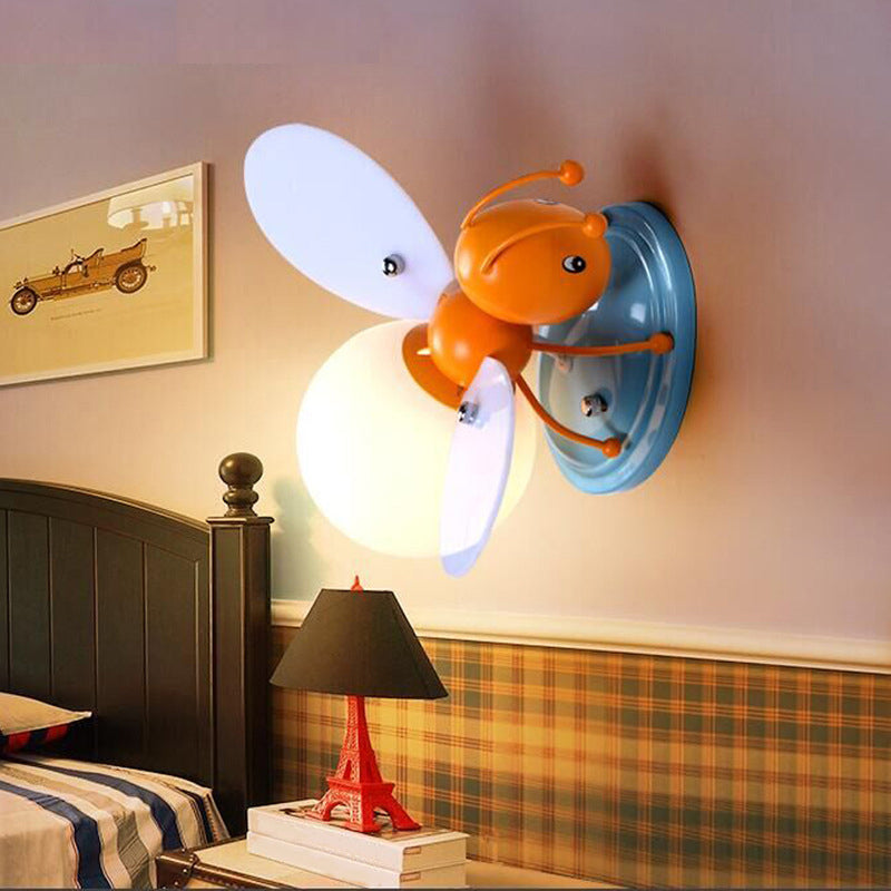 Frendorf | Bijenkorf Kinderslaapkamer Wandlamp Verlichting Metallic Enkel Moderne Wandlamp met Globe Crème Glazen Lampenkap in Geel