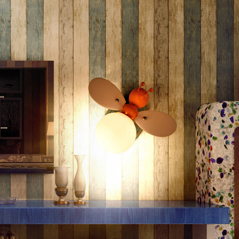 Frendorf | Bijenkorf Kinderslaapkamer Wandlamp Verlichting Metallic Enkel Moderne Wandlamp met Globe Crème Glazen Lampenkap in Geel